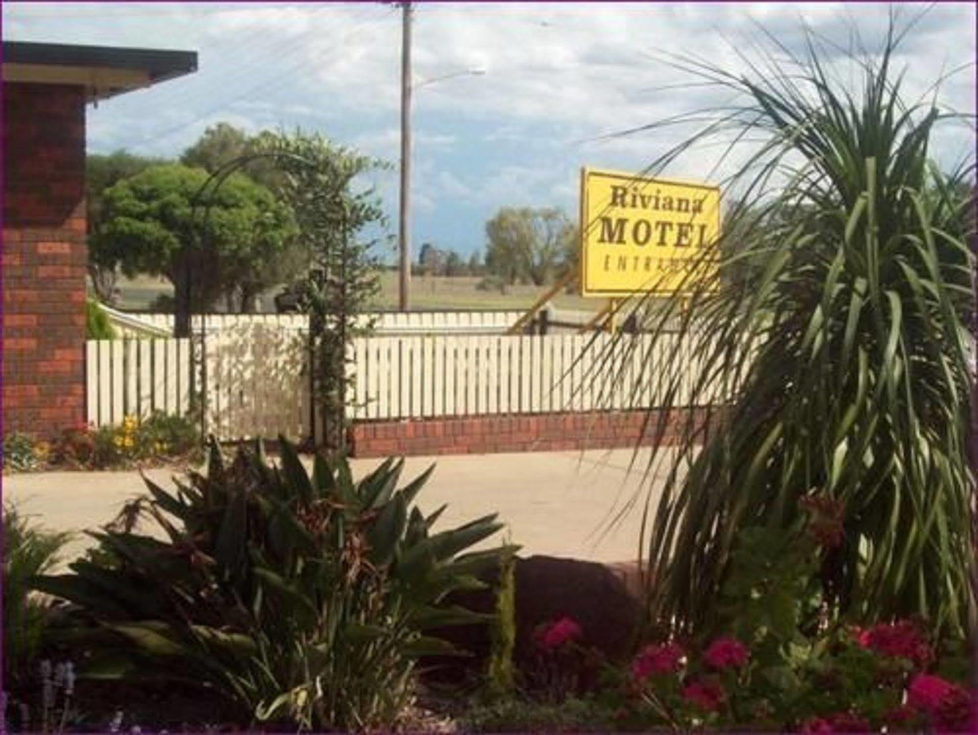 Riviana Motel Deniliquin Exteriér fotografie
